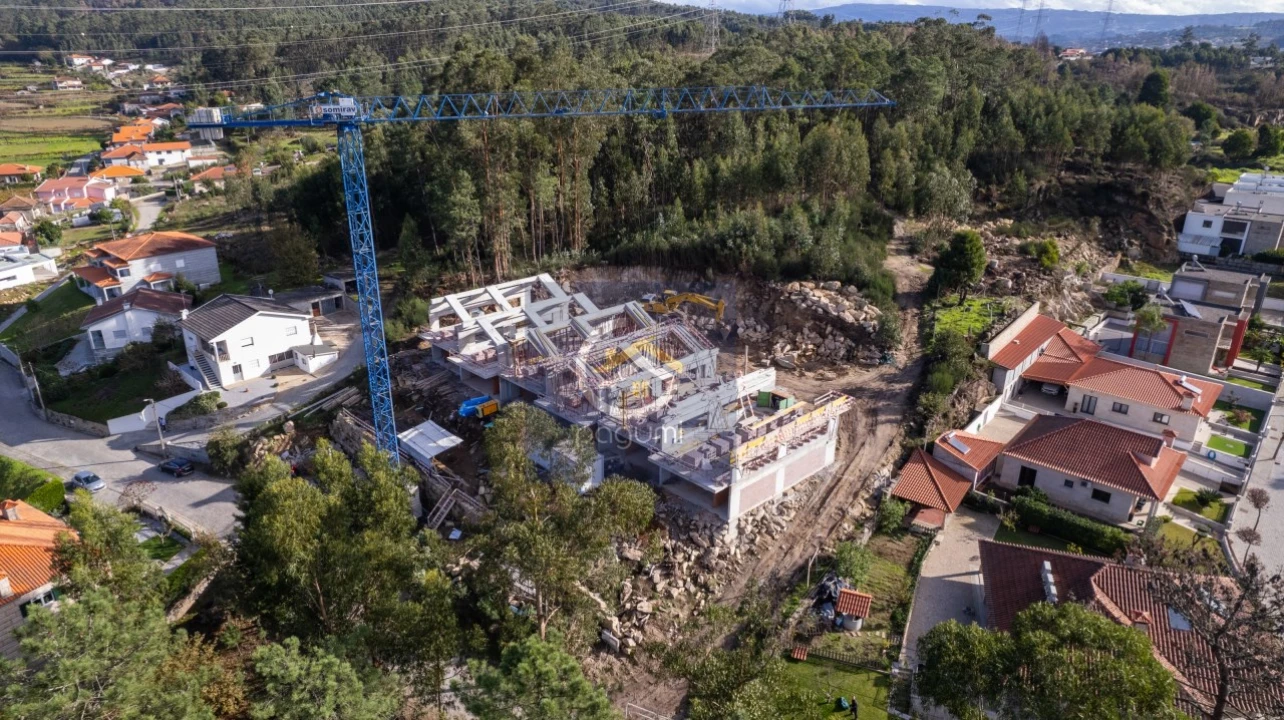 Moradia T3 para Venda em Abragão Foto 12