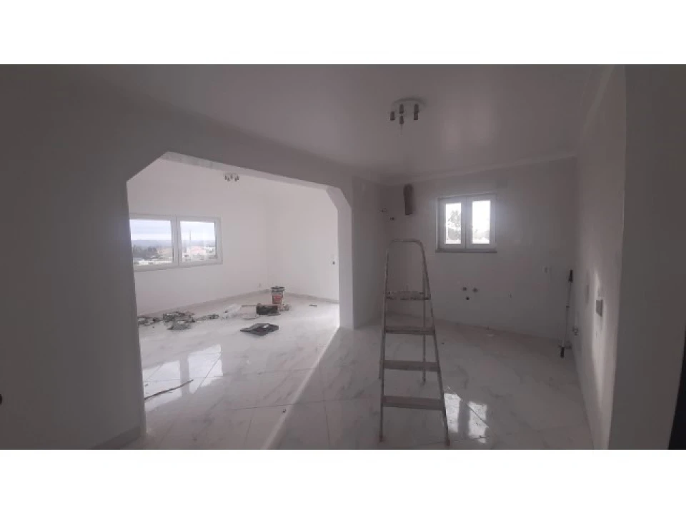 Moradia T6 para Venda em Campelos e Outeiro da Cabeça Foto 5