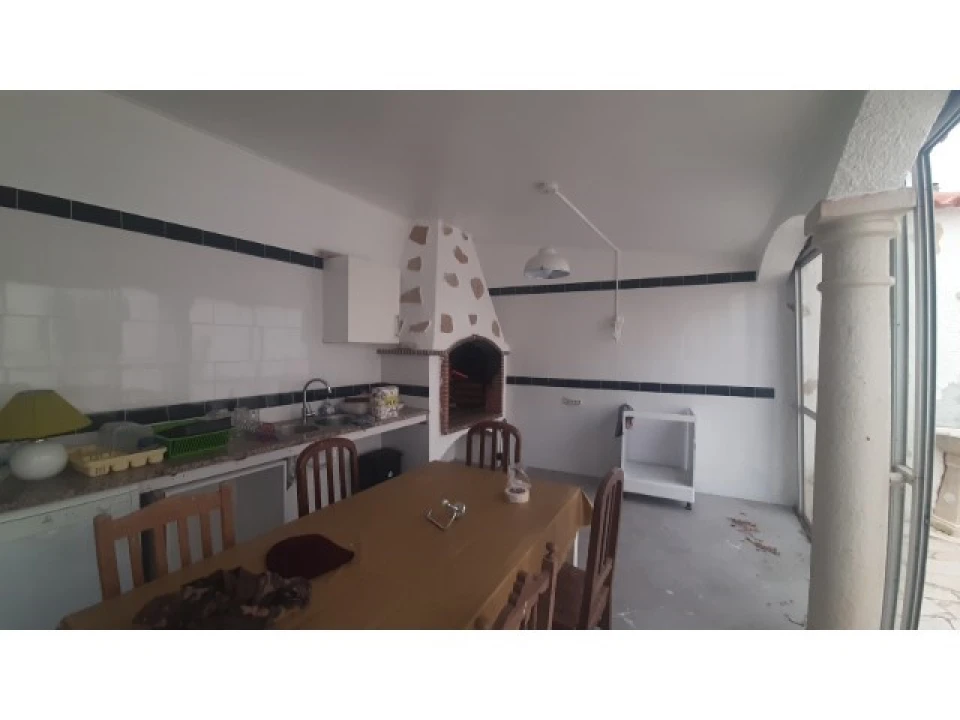 Moradia T6 para Venda em Campelos e Outeiro da Cabeça Foto 8