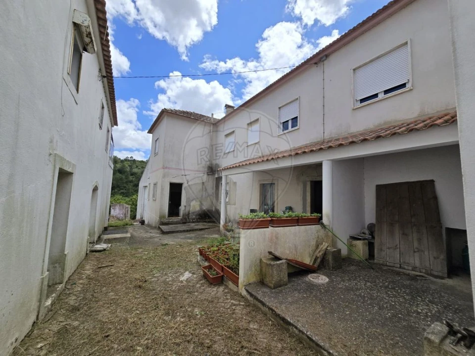 Moradia T8 para Venda em Alhandra, São João dos Montes e Calhandriz Foto 1