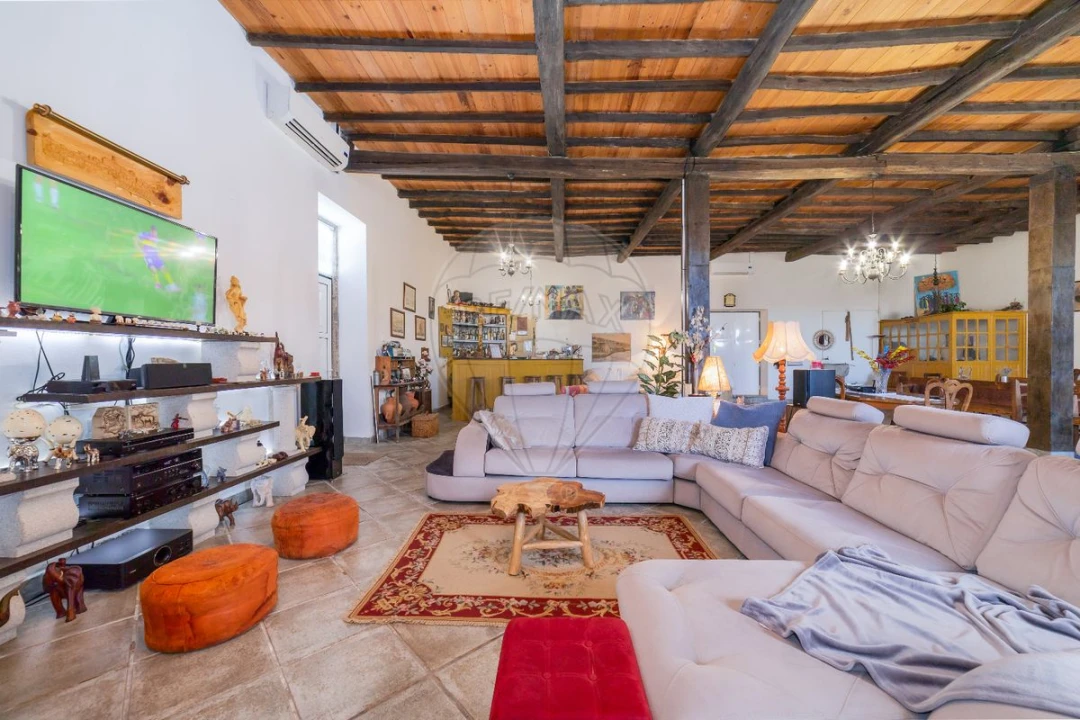 Moradia T4 para Venda em Aldeia das Dez Foto 6