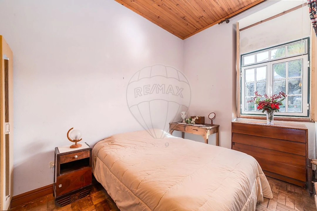 Moradia T4 para Venda em Aldeia das Dez Foto 18