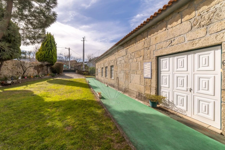 Moradia T4 para Venda em Aldeia das Dez Foto 4