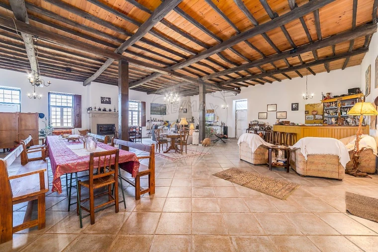 Moradia T4 para Venda em Aldeia das Dez Foto 8