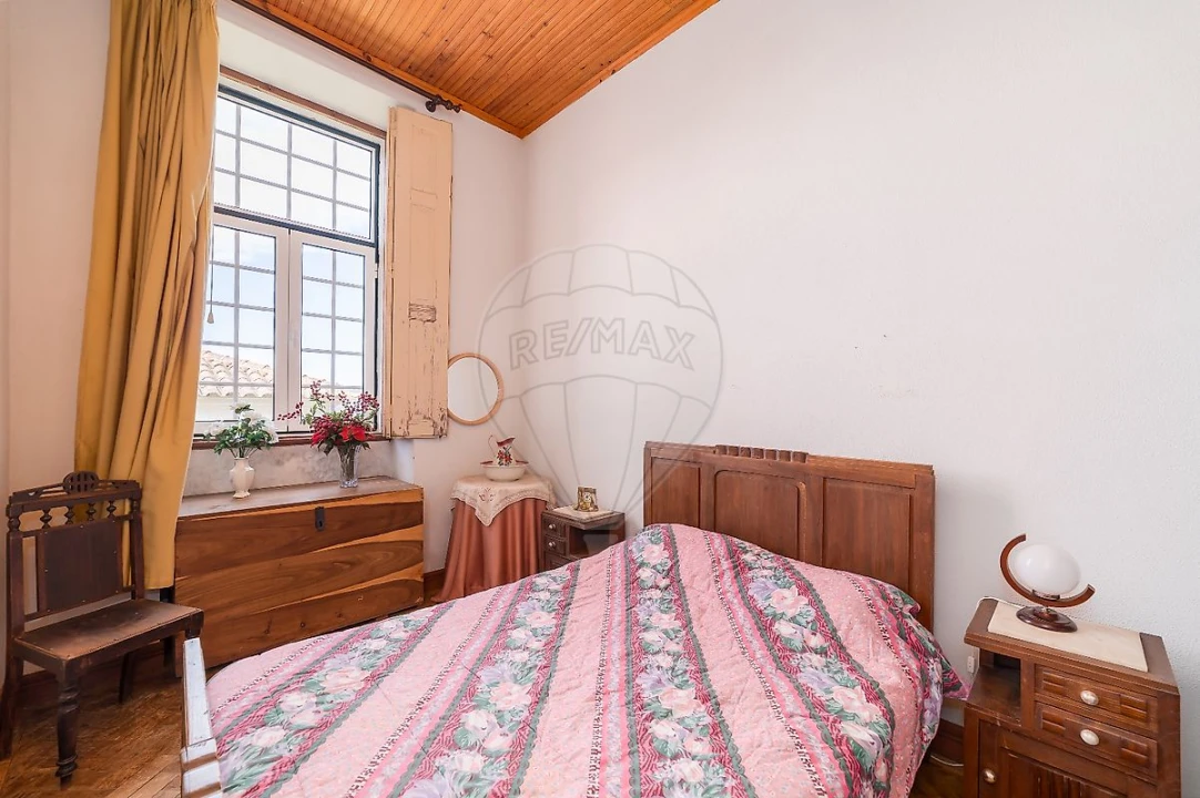 Moradia T4 para Venda em Aldeia das Dez Foto 16