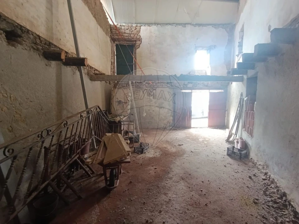 Moradia T2 para Venda em Almalagues Foto 2