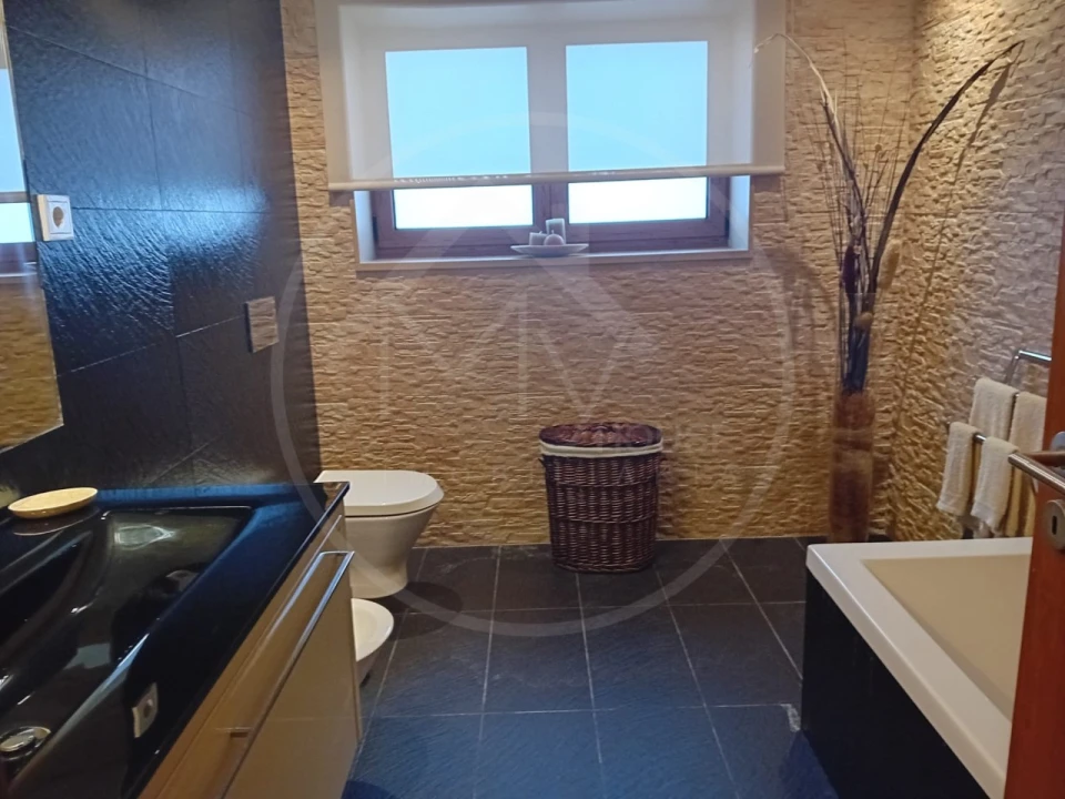 Quinta T6 para Venda em São Torcato Foto 16