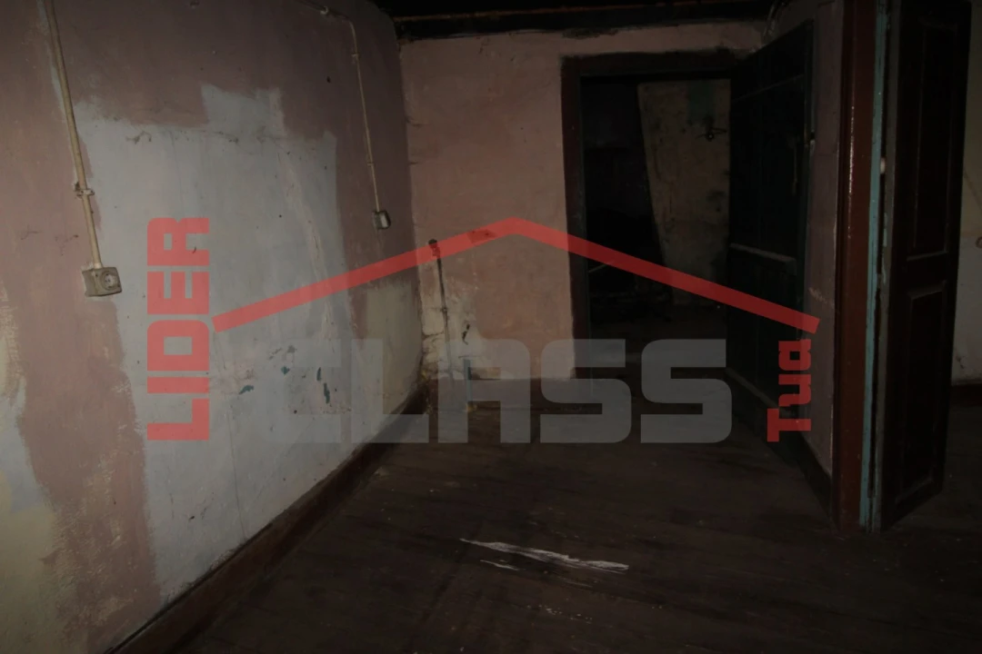 Moradia T2 para Venda em Açoreira Foto 15