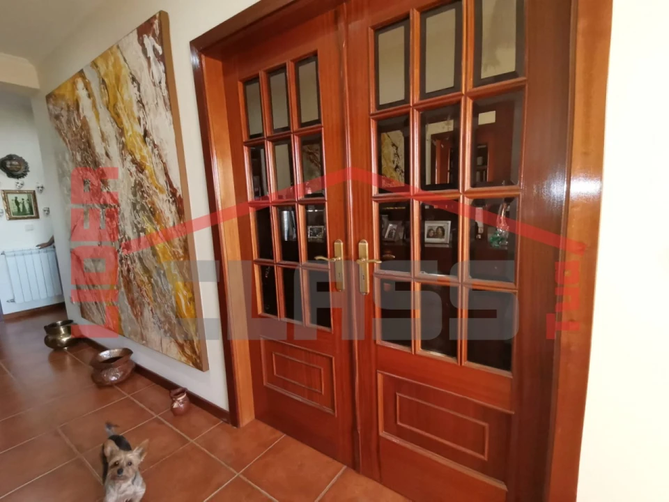 Moradia T6 para Venda em São Salvador Foto 10