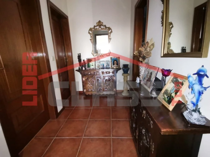 Moradia T6 para Venda em São Salvador Foto 12