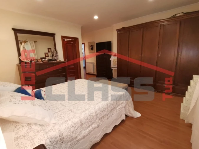 Moradia T6 para Venda em São Salvador Foto 23