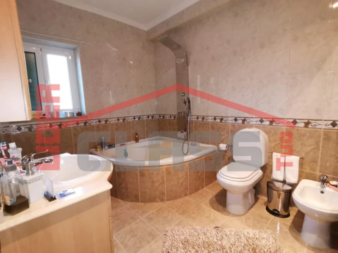 Moradia T6 para Venda em São Salvador Foto 24