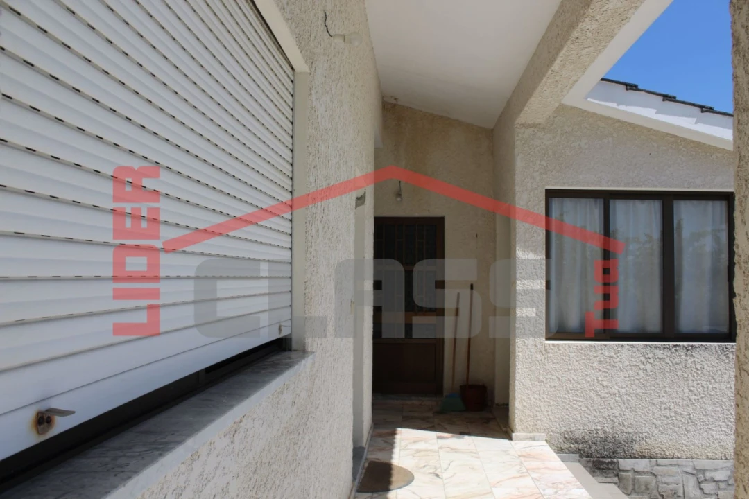 Moradia T6 para Venda em Aguieiras Foto 37