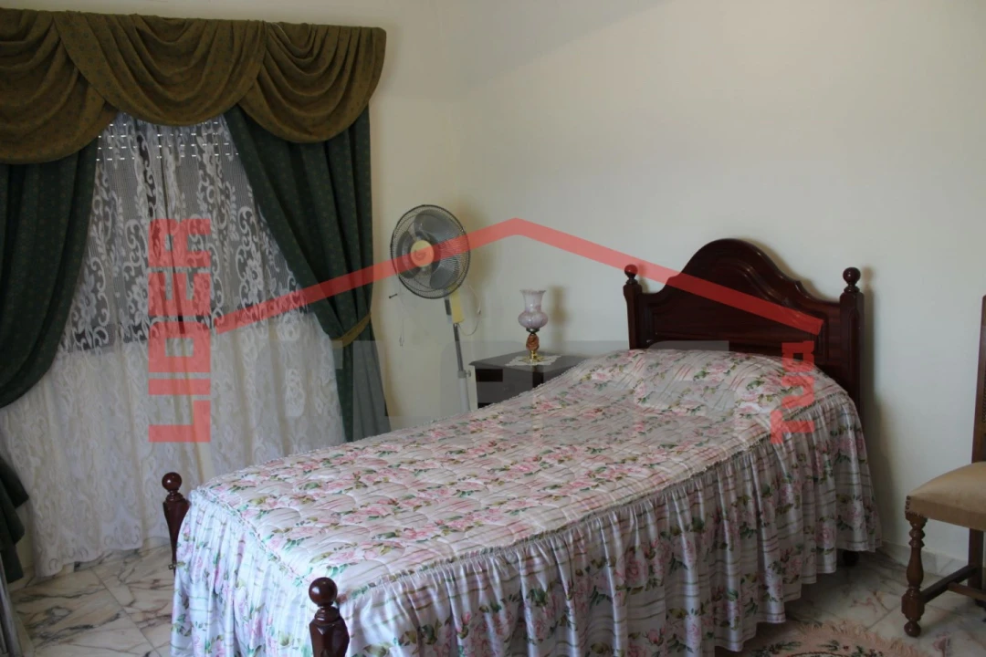 Moradia T6 para Venda em Aguieiras Foto 22