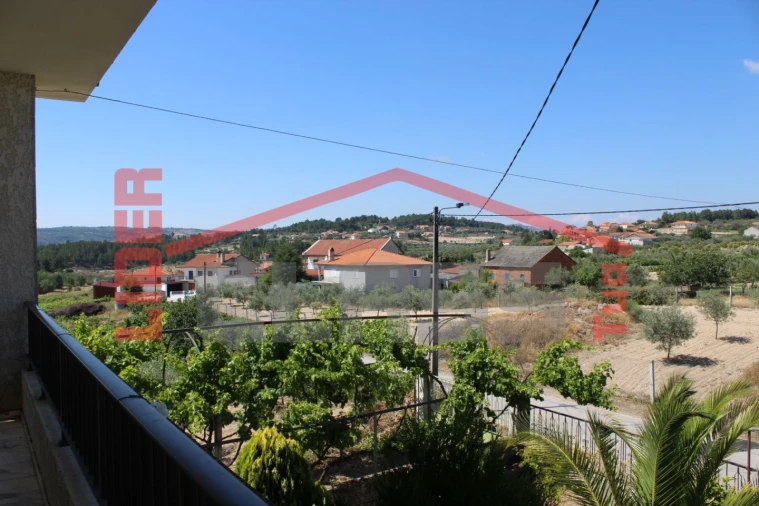 Moradia T6 para Venda em Aguieiras Foto 57