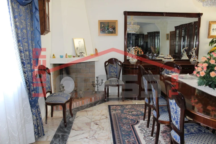 Moradia T6 para Venda em Aguieiras Foto 5