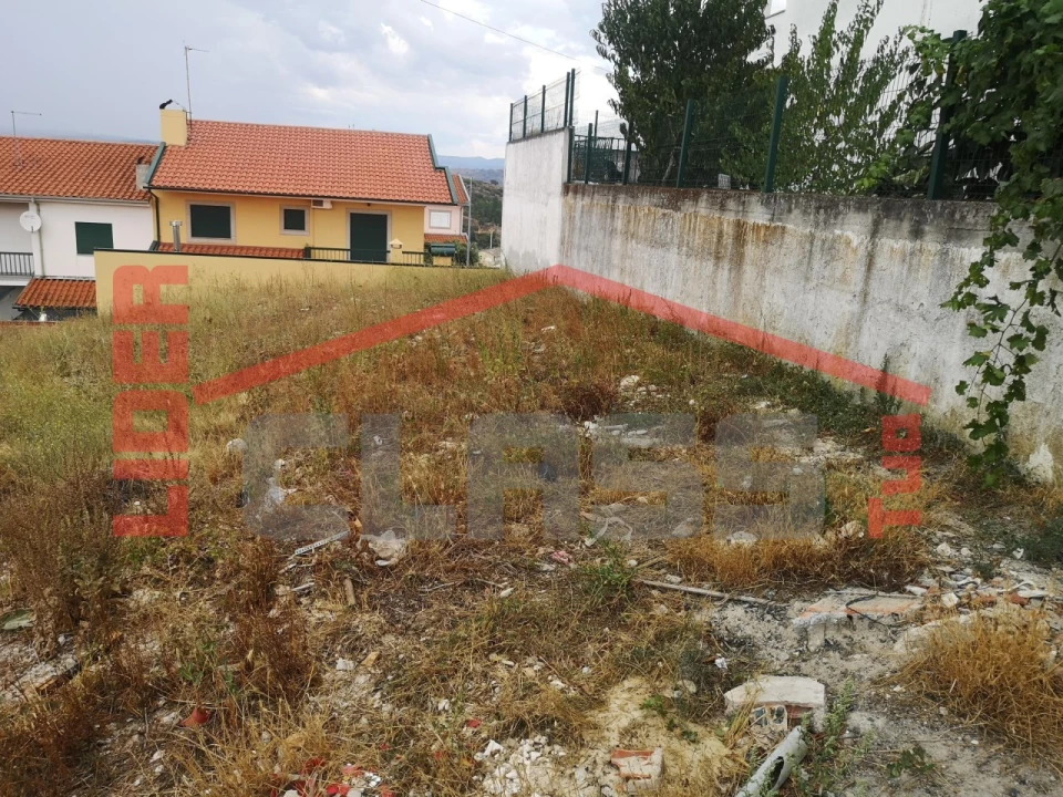 Terreno para Venda em Mirandela Foto 2