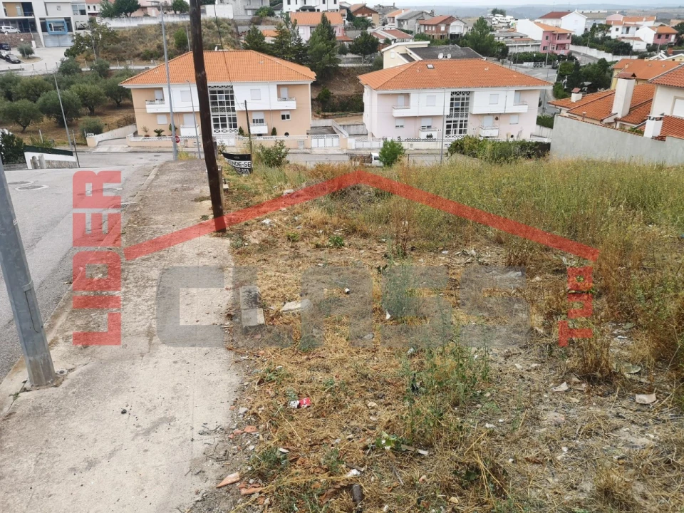 Terreno para Venda em Mirandela Foto 4
