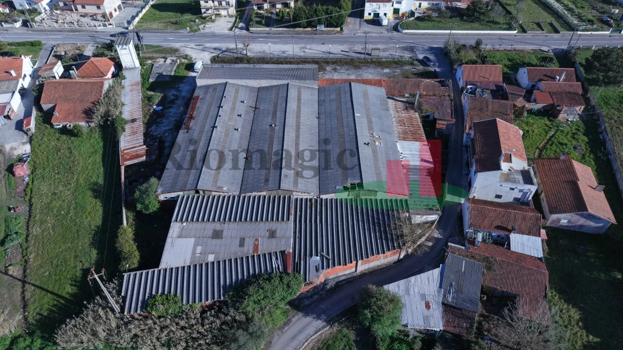 Armazém para Venda em Alcobaça e Vestiaria Foto 27