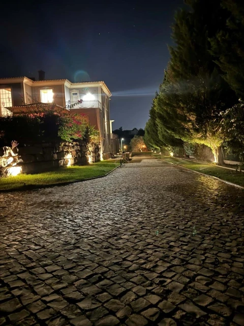 Moradia T4 para Venda em Loule (São Clemente)