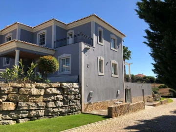 Moradia T4 para Venda em Loule (São Clemente)