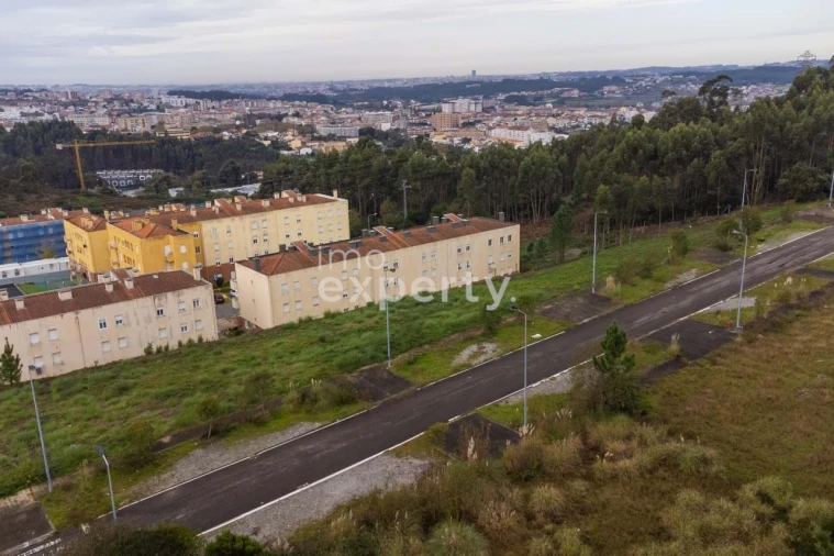 Terreno para Venda em Ermesinde Foto 4