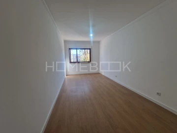 Apartamento T3 para Arrendamento em União das Freguesias de Setúbal