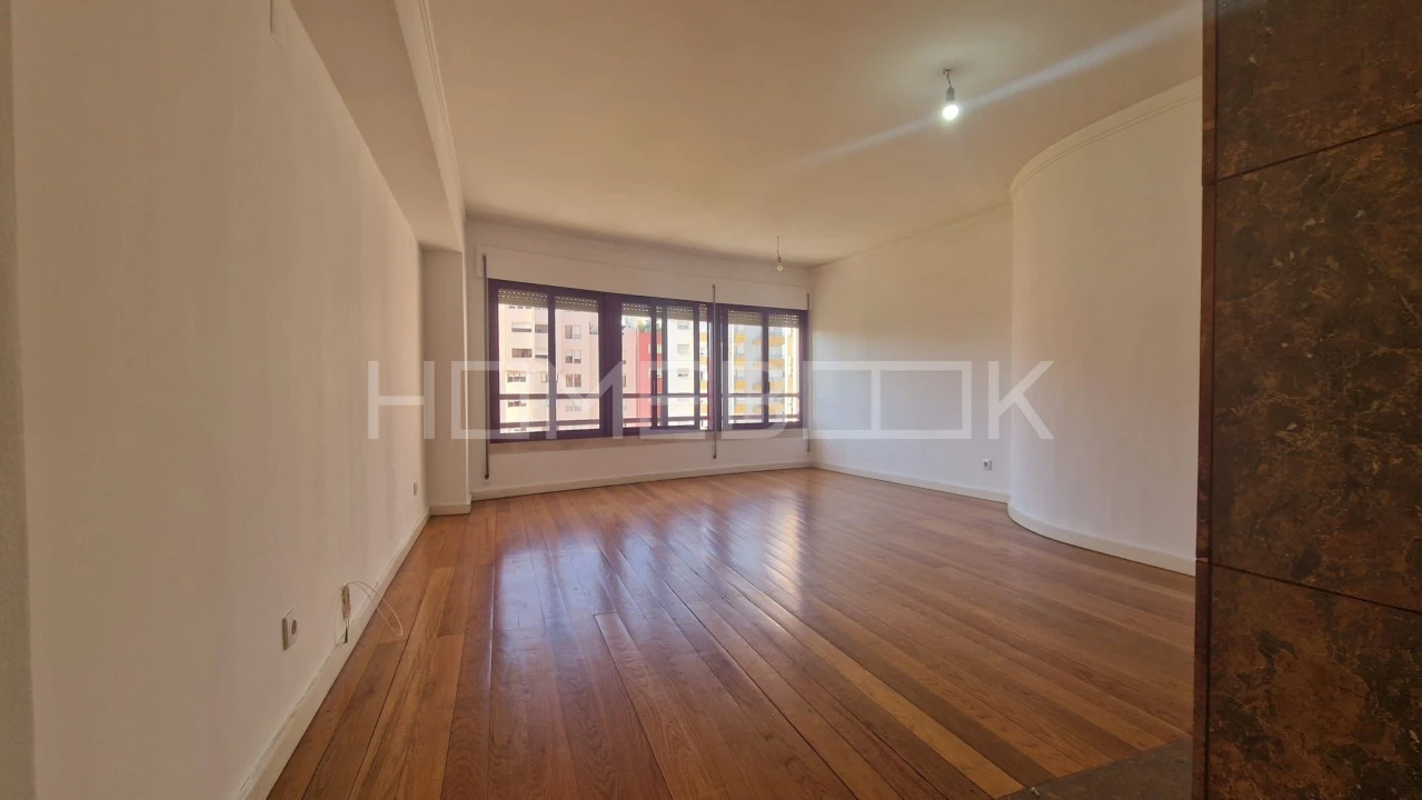 Apartamento T3 para Arrendamento em União das Freguesias de Setúbal Foto 2