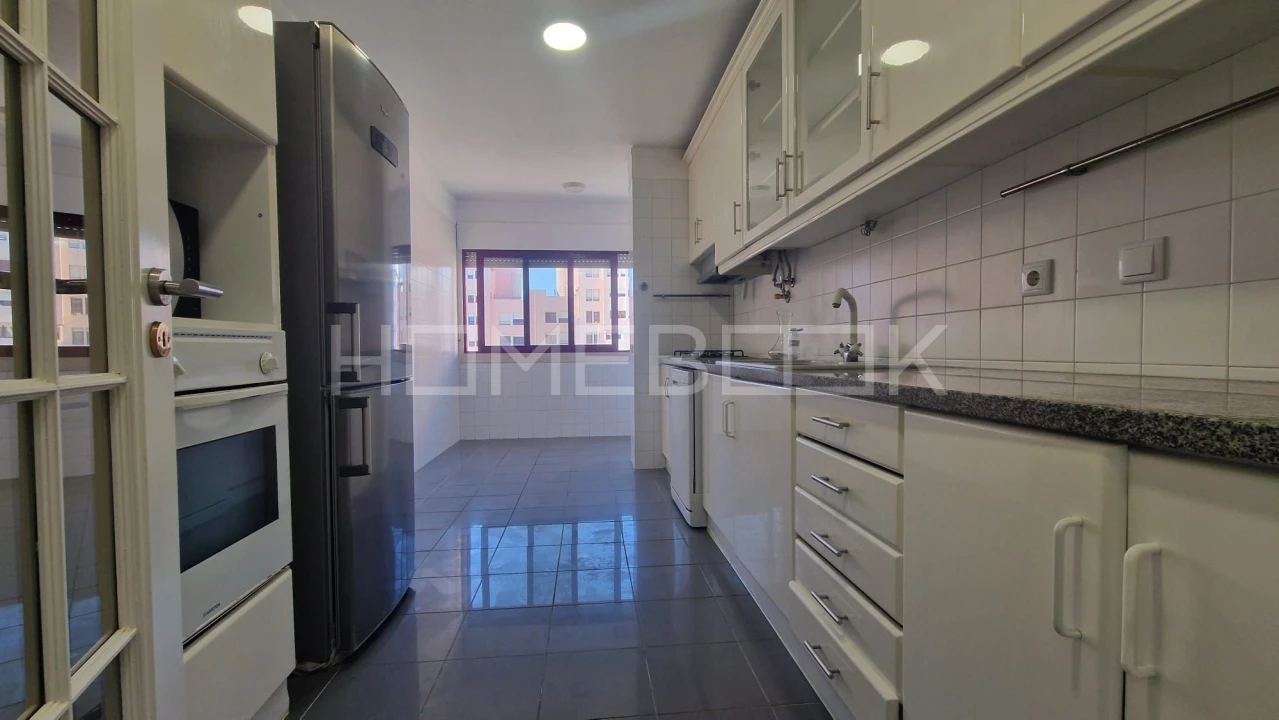 Apartamento T3 para Arrendamento em União das Freguesias de Setúbal Foto 4