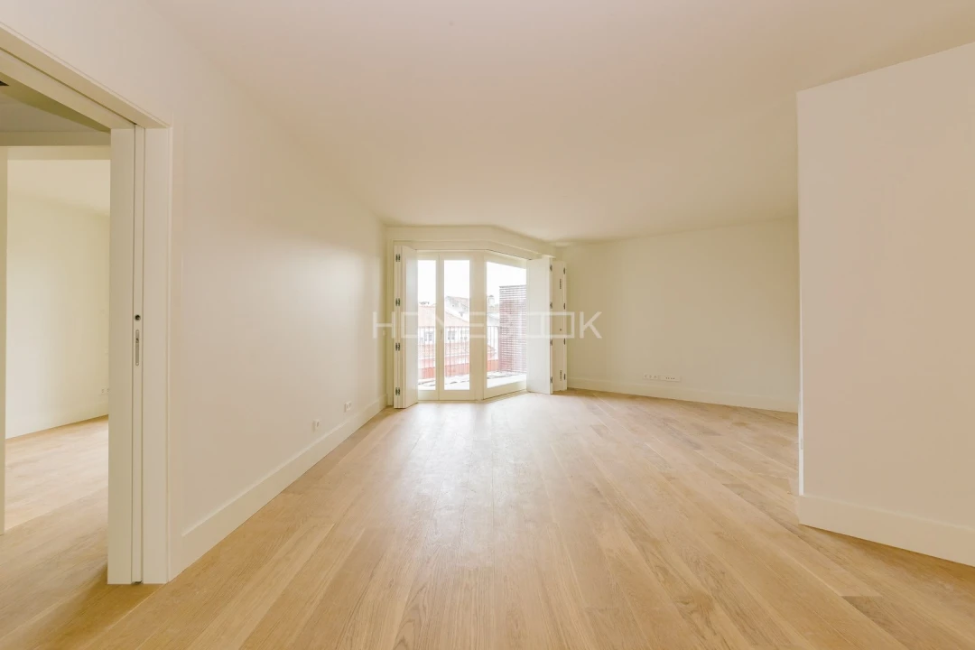 Apartamento T1 para Venda em Santo António Foto 2