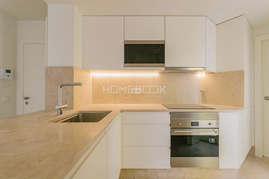 Apartamento T1 para Venda em Santo António Foto 8