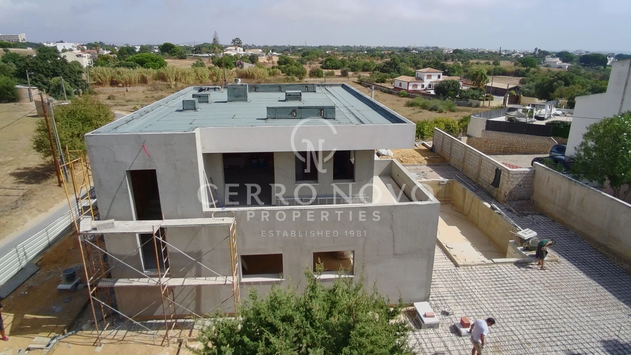 Moradia T3 para Venda em Albufeira e Olhos de Água Foto 31
