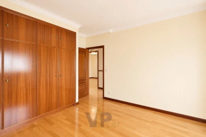 Moradia T3 para Venda em Campanhã