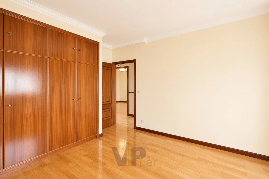 Moradia T3 para Venda em Campanhã Foto 16