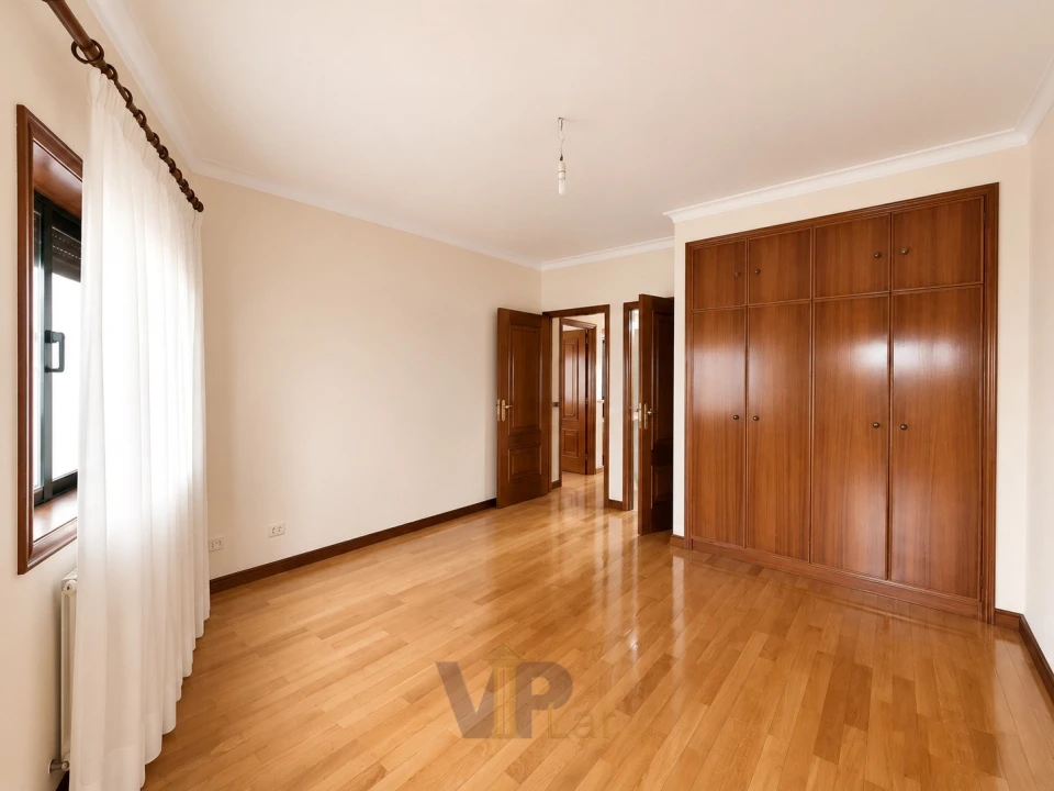 Moradia T3 para Venda em Campanhã Foto 11