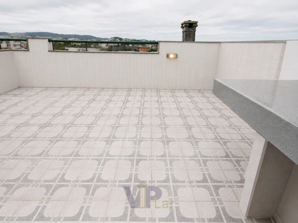 Moradia T3 para Venda em Campanhã Foto 3