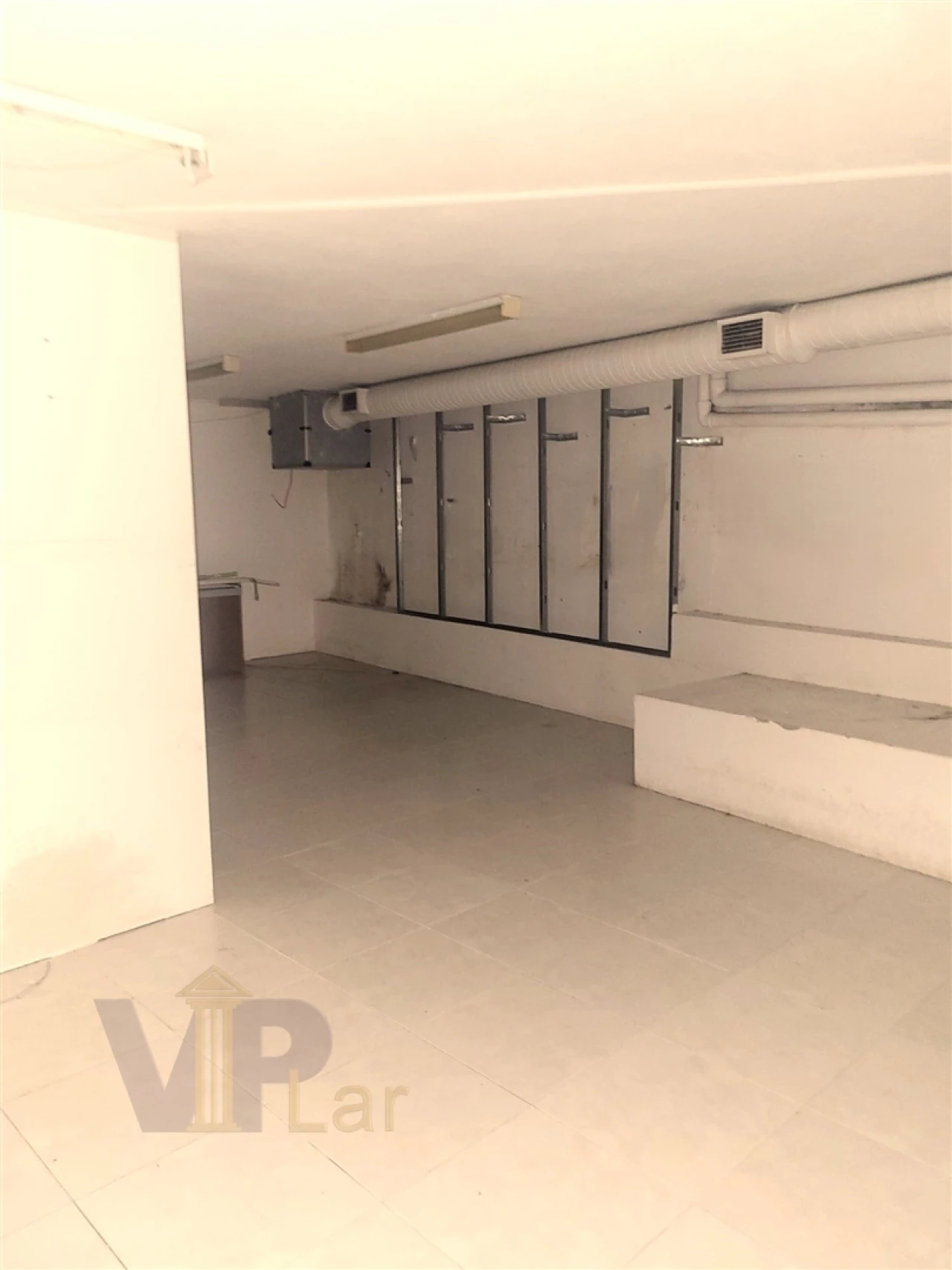 Loja para Arrendamento em Paranhos Foto 23