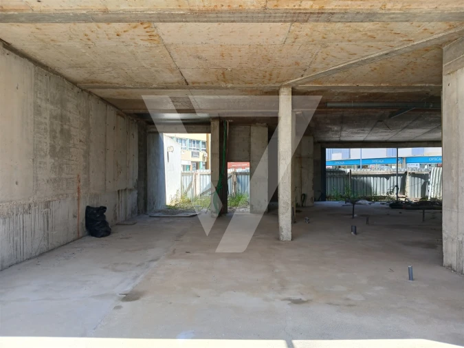 Loja para Venda em Gondomar (São Cosme), Valbom e Jovim Foto 11