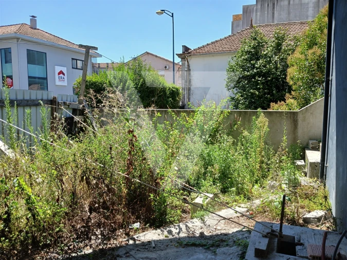 Loja para Venda em Gondomar (São Cosme), Valbom e Jovim Foto 37