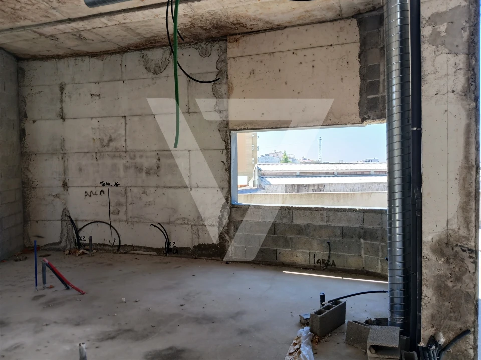 Loja para Venda em Gondomar (São Cosme), Valbom e Jovim Foto 27