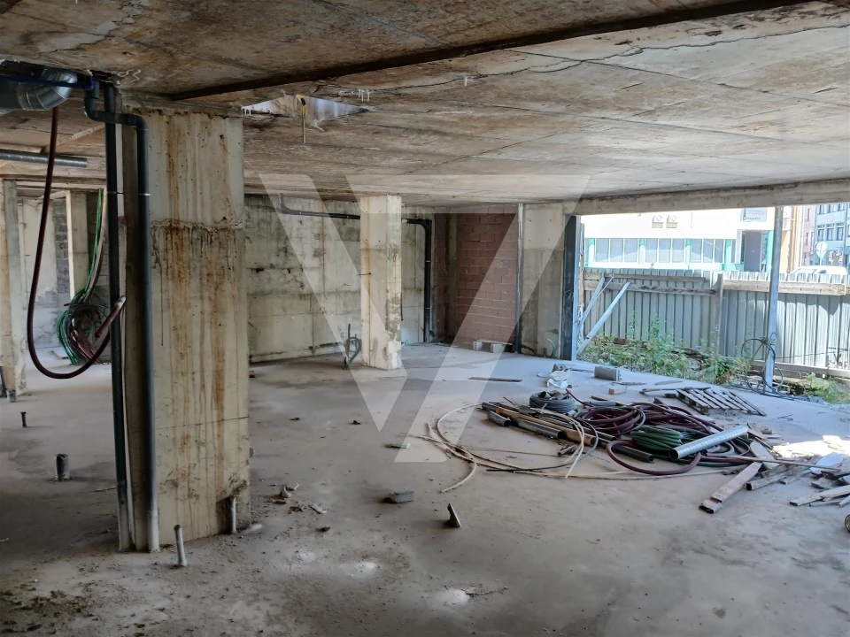 Loja para Venda em Gondomar (São Cosme), Valbom e Jovim Foto 16