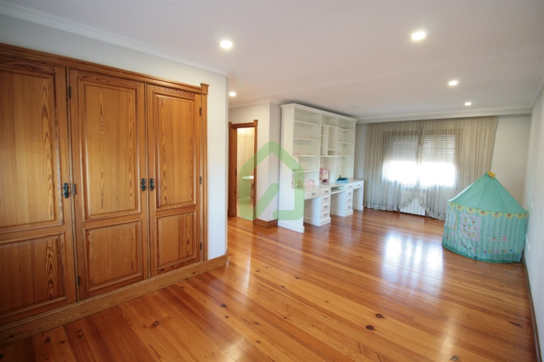 Quinta T4 para Venda em Vila Nova de Famalicão e Calendário Foto 60