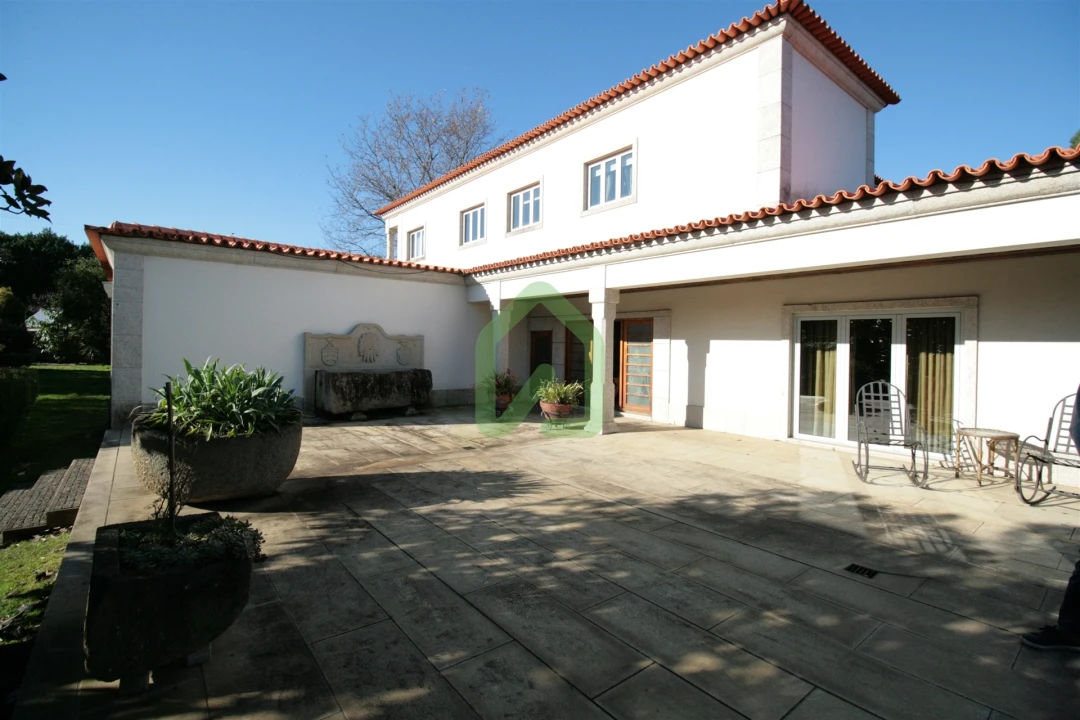 Quinta T4 para Venda em Vila Nova de Famalicão e Calendário Foto 1