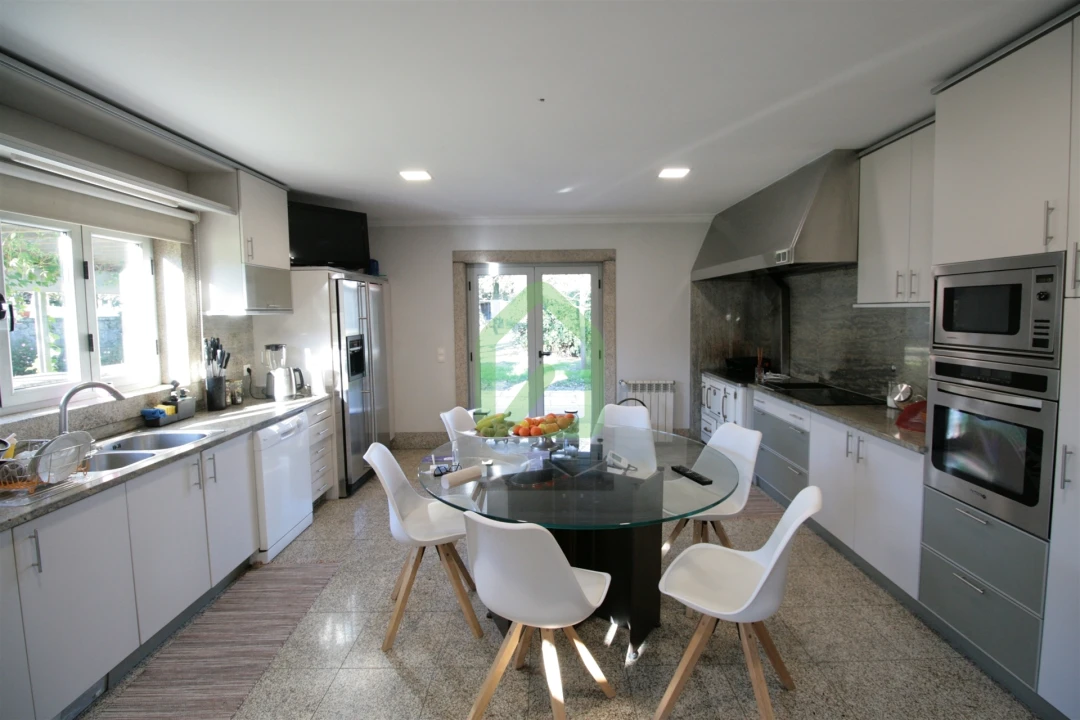 Quinta T4 para Venda em Vila Nova de Famalicão e Calendário Foto 38