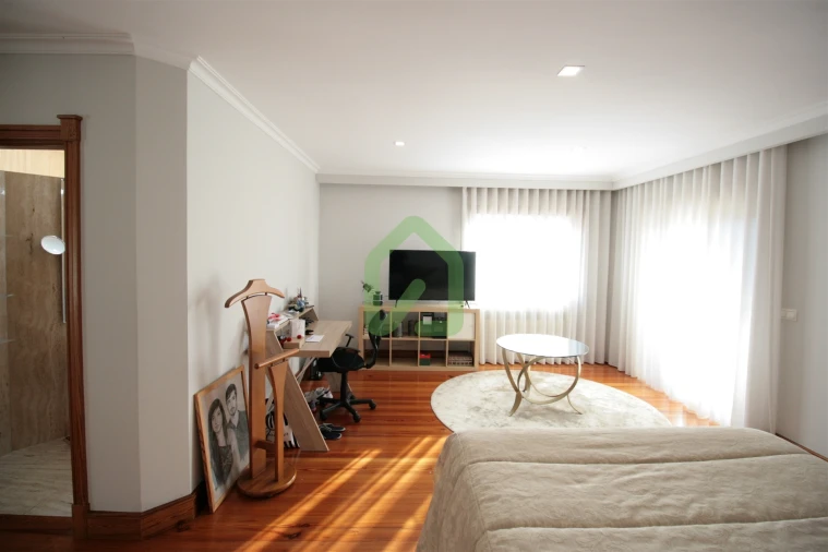 Quinta T4 para Venda em Vila Nova de Famalicão e Calendário Foto 52