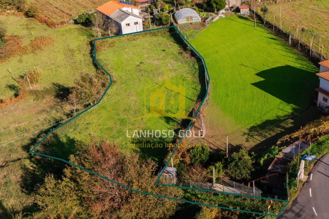 Terreno para Venda em Sobradelo da Goma Foto 1