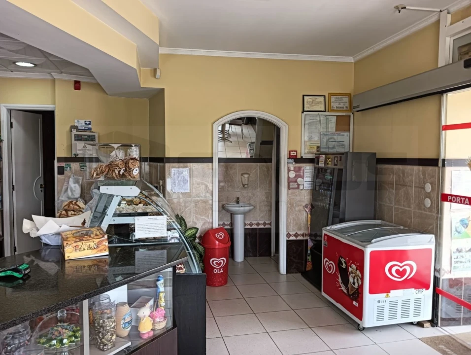 Negócio para Venda em Salreu Foto 6