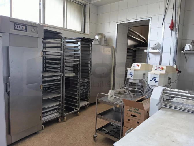 Negócio para Venda em Salreu Foto 19