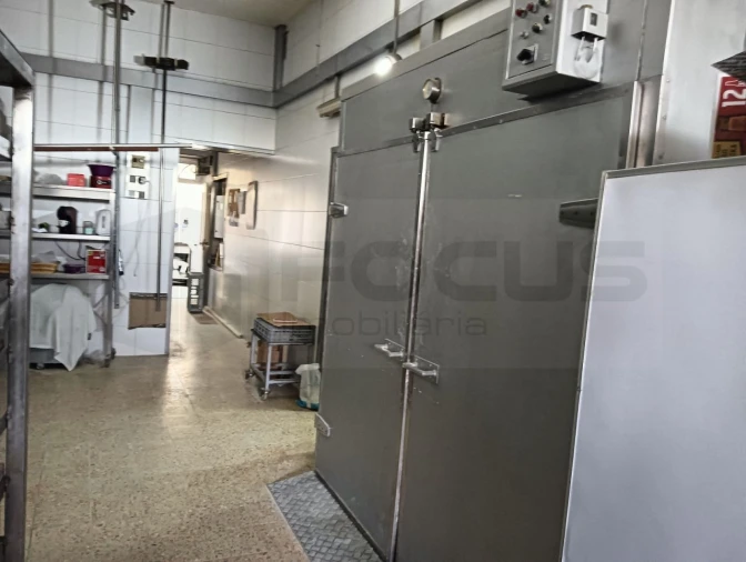 Negócio para Venda em Salreu Foto 24