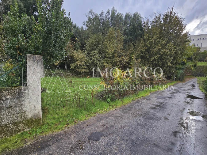 Terreno para Venda em Arco de Baúlhe e Vila Nune